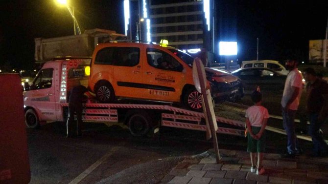 İki ayrı kaza: 1 yaralı