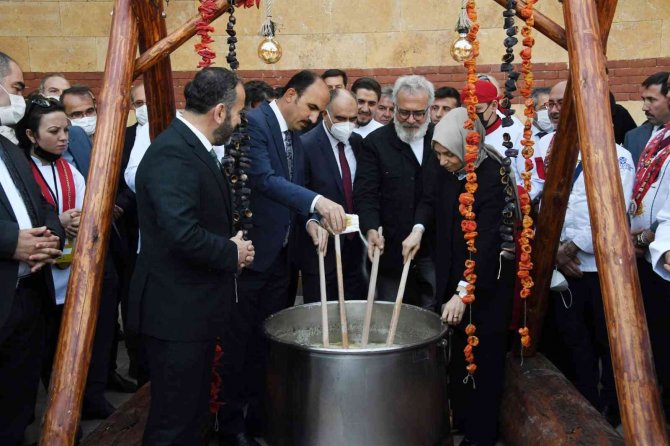 Konya'da düzenlenecek yemek festivali yoğun ilgi görecek! Başkan Altay davet etti