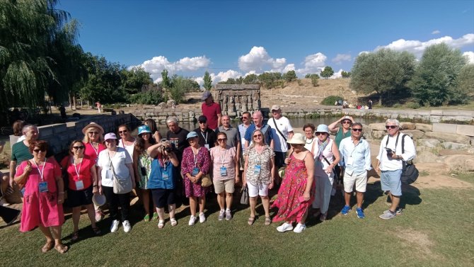 1982 yılı İstanbul Üniversitesi Eczacılık Fakültesi mezunları Beyşehir'de buluştu