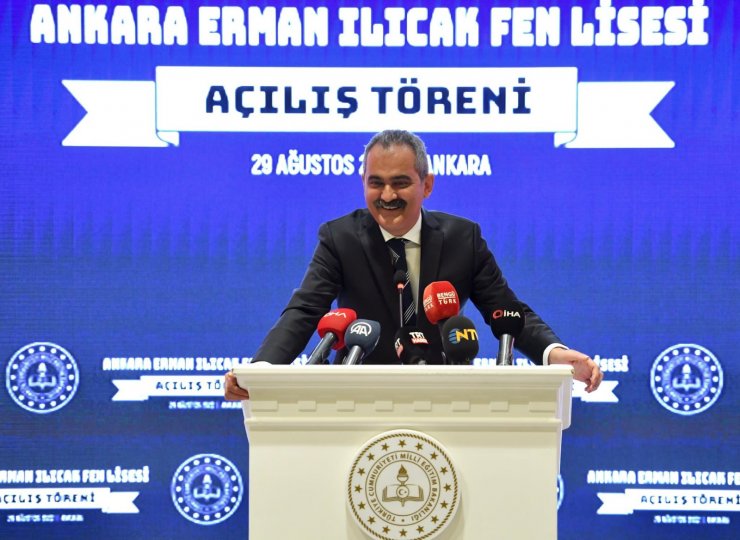 Bakan Özer: 3,1 milyar TL'yi okullarımıza gönderdik