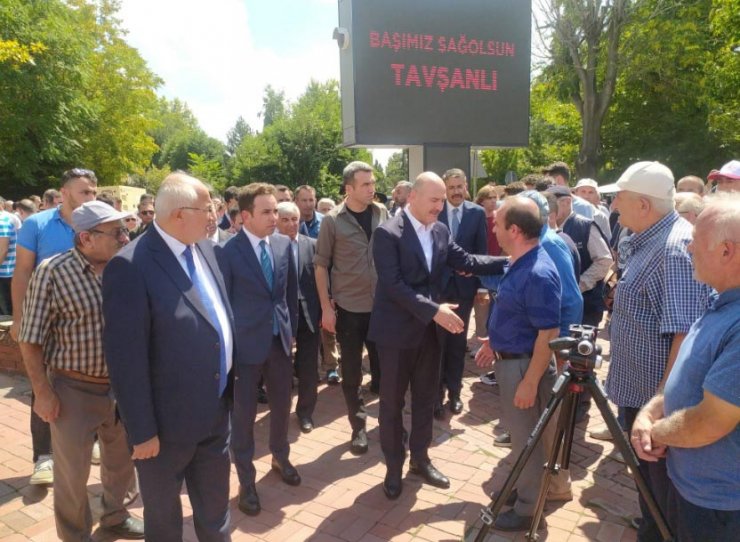 Bursa'daki tur otobüsü kazasında ölen 5 kişi, toprağa verildi