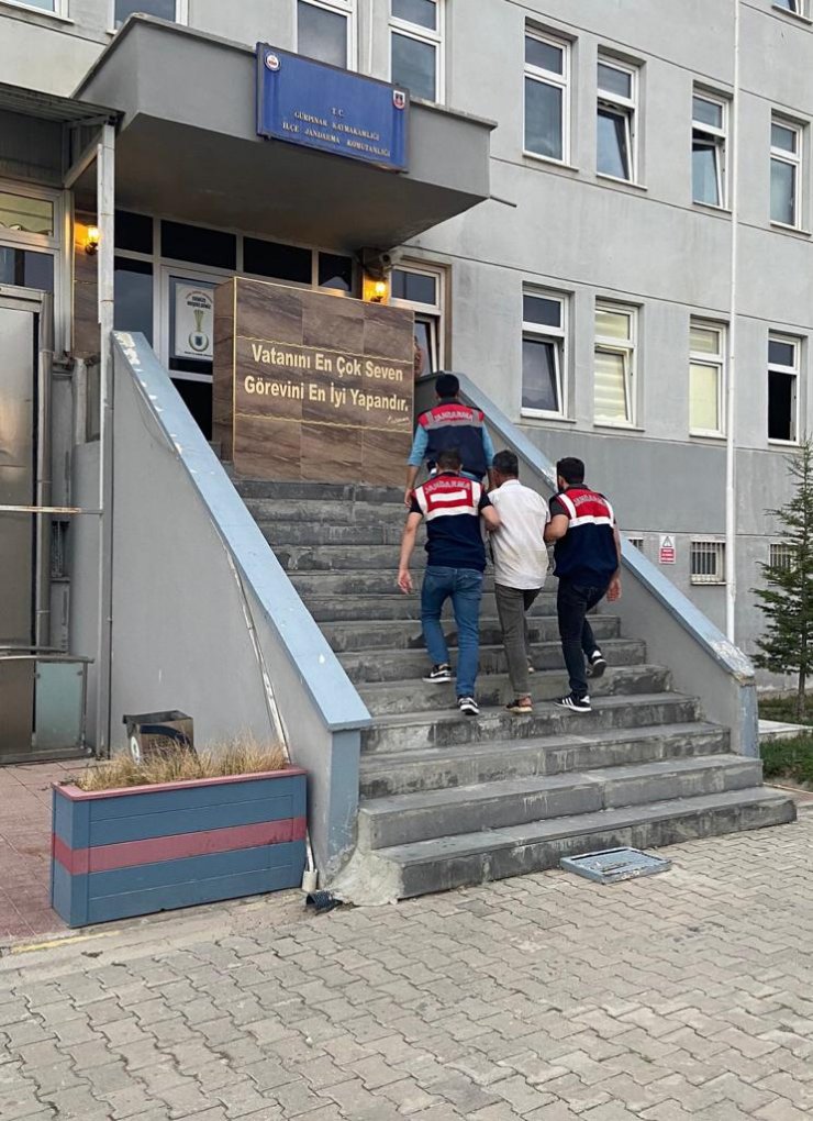 Firari töre cinayeti hükümlüsü, sahte kimlikle yakalandı