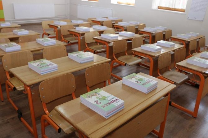 Muğla’da ücretsiz ders kitapları sıralarda yerini alıyor