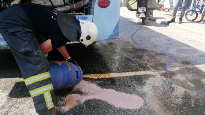 Seyir halinde yangın çıktı, şoför faciayı önledi