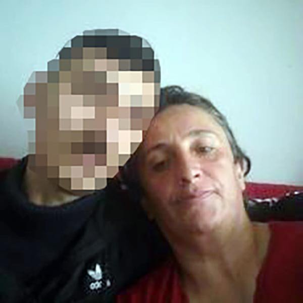 Yalnız yaşayan kadın 9 yerinden bıçaklanarak öldürüldü