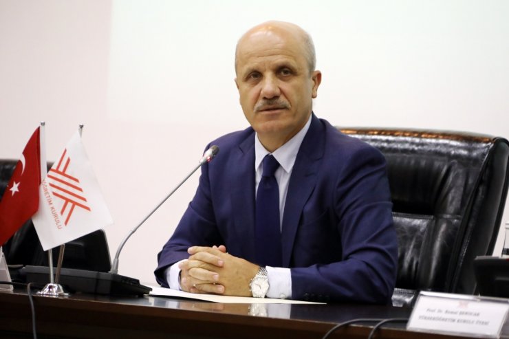 YÖK Başkanı Özvar: Sağlık çalışanları için yasal mevzuat çalışması ivedilikle tamamlanacak