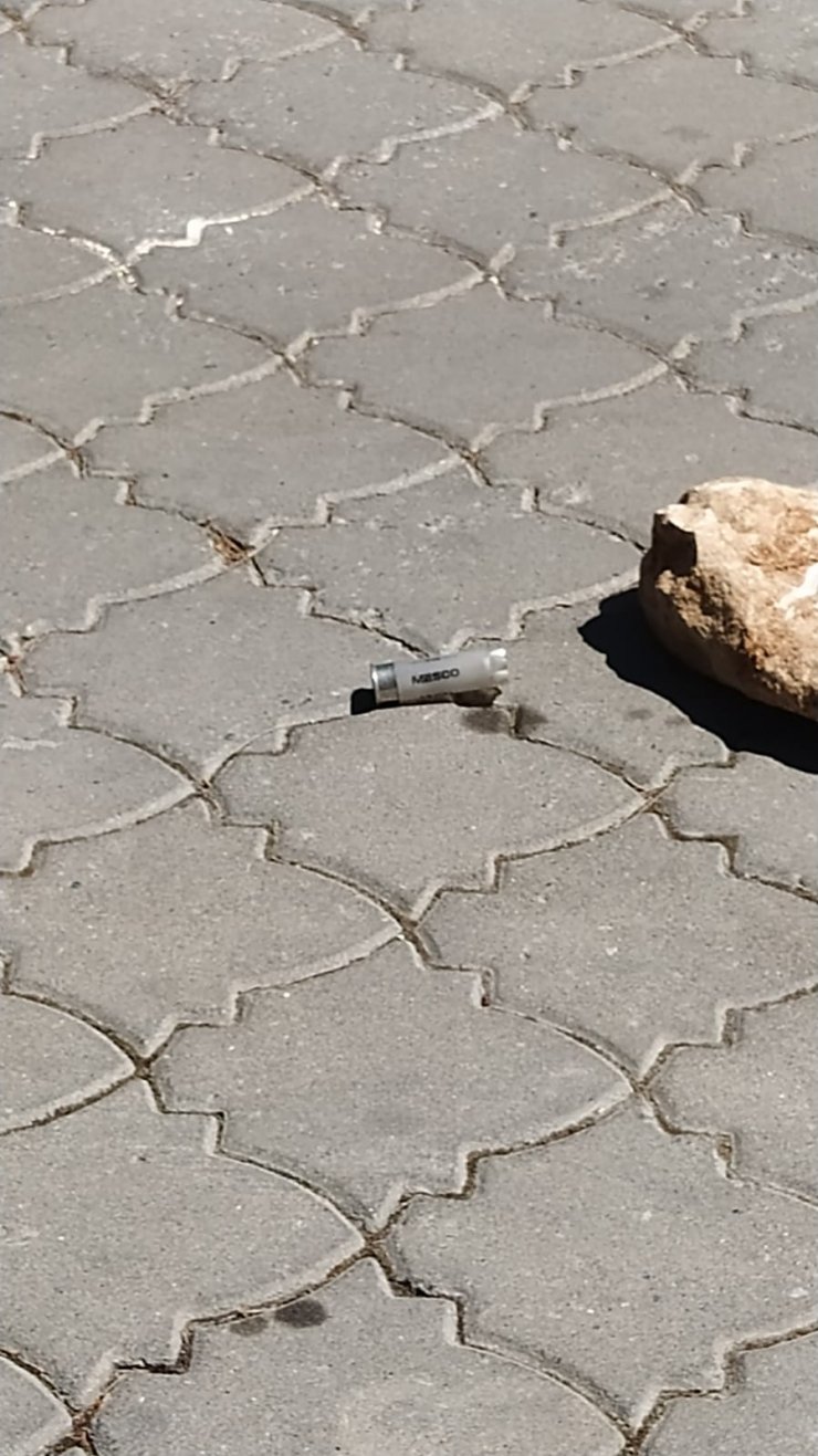 Cenazede akrabalar arasında bıçaklı, silahlı kavga; 6 yaralı