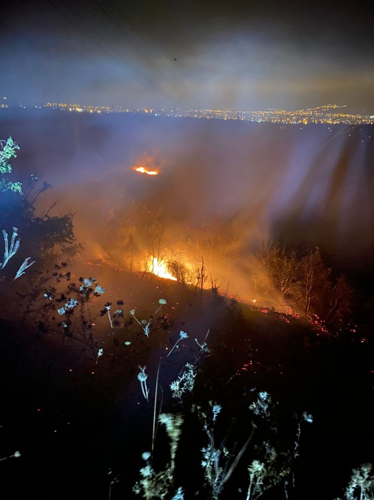 Hatay’da tarım arazisinde çıkan yangın söndürüldü