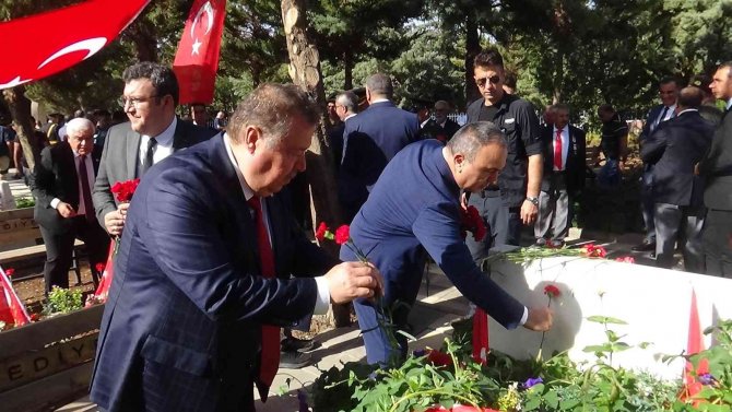 Suriye sınırında 30 Ağustos kutlamaları