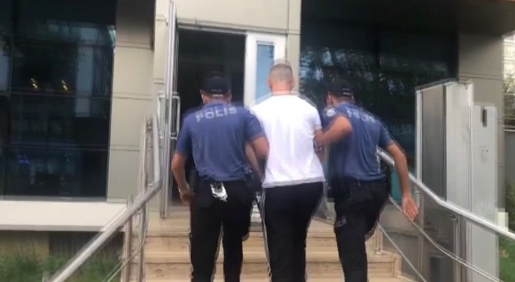 2 kişiyi bıçaklayan şüpheli yakalandı