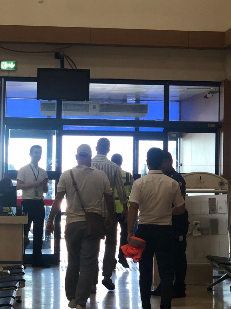 Andreas Cornelius Trabzon'dan ayrıldı