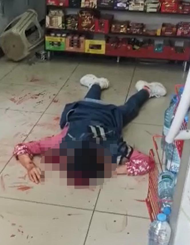 Eşini ve ilişkisi olduğunu iddia ettiği dükkan sahibini bıçakladı