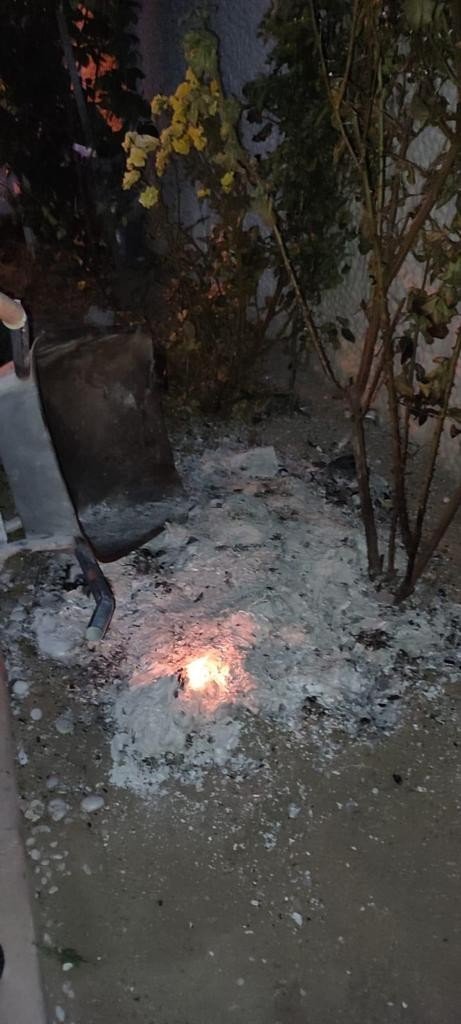 Eski THK Üniversitesi Rektörü Ban’ın şoförü Ahmet K’nin eşi ve baldızı evrakları yakarken yakalandı