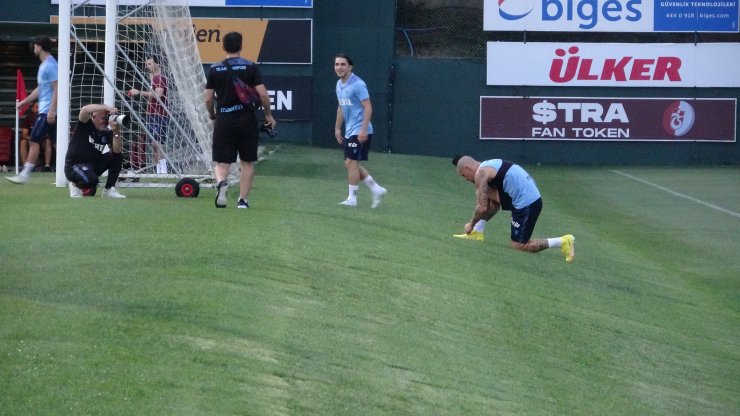 Trabzonspor’da Bruno Peres idmana geldi