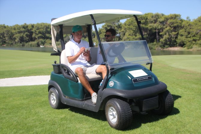 Türkiye’nin en genç profesyonel golf sporcusu Yılmaz Batan Avrupa şampiyonluğunu hedefliyor