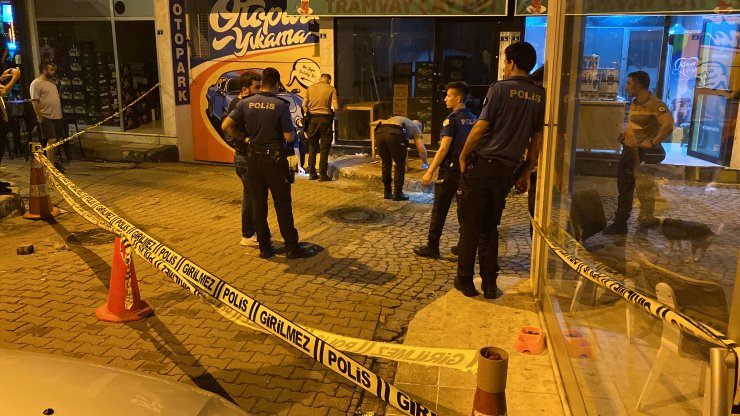 Çay ocağında tartıştığı kişiye kurşun yağdırdı