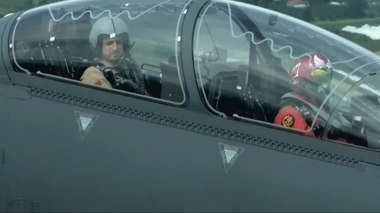 Selçuk Bayraktar, Hürkuş ile uçuşunun görüntülerini paylaştı