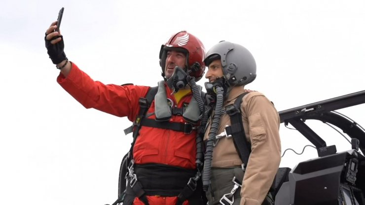 Selçuk Bayraktar, Hürkuş ile uçuşunun görüntülerini paylaştı
