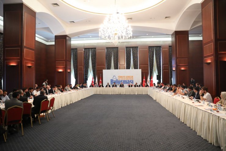 Cumhurbaşkanı Erdoğan, Türkiye Gençlik STK'ları temsilcileri ile buluştu