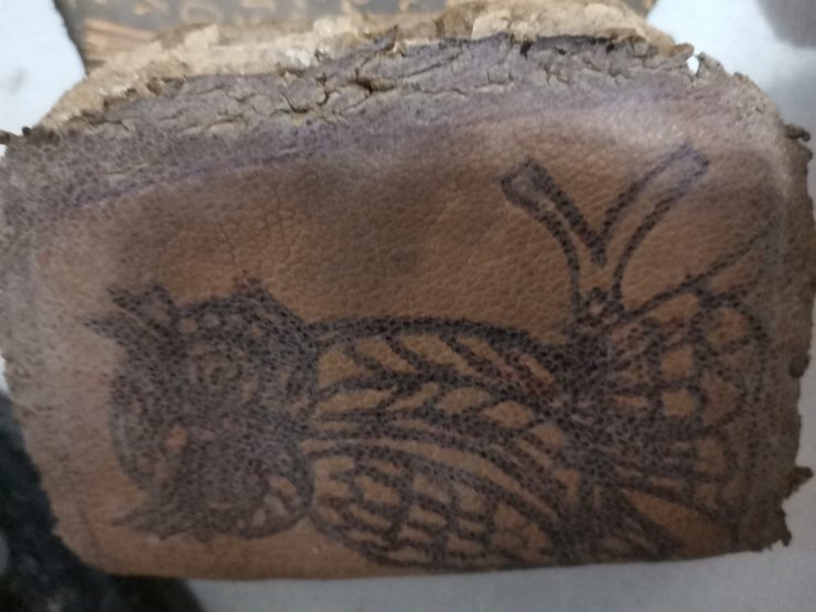 İbranice yazılı dini kitap ele geçirildi