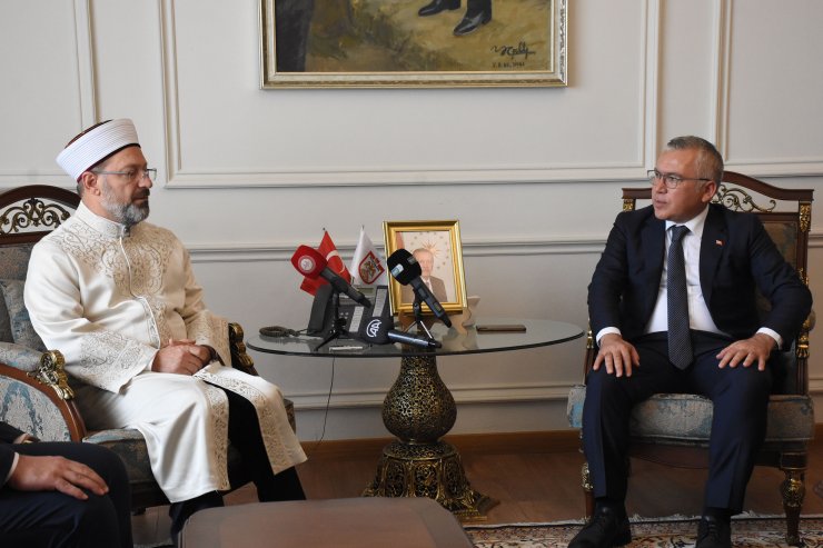 Diyanet İşleri Başkanı Erbaş Sivas'ta