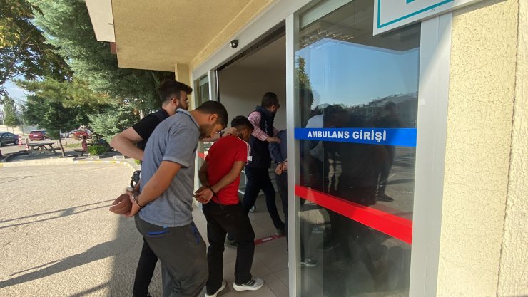 Dövülerek hastane önüne bırakılan Hüseyin'in ölümünde 3 tutuklama