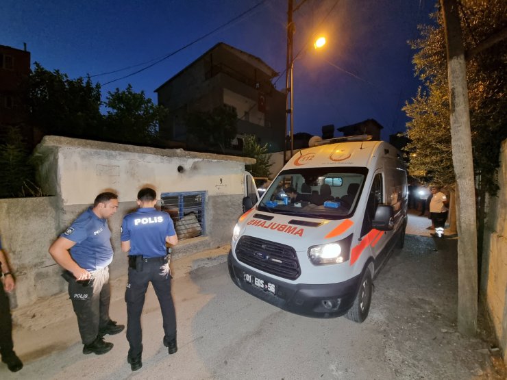 Eski eşinin öldürdüğü Şermin'in 2 kızına anneanneleri sahip çıktı