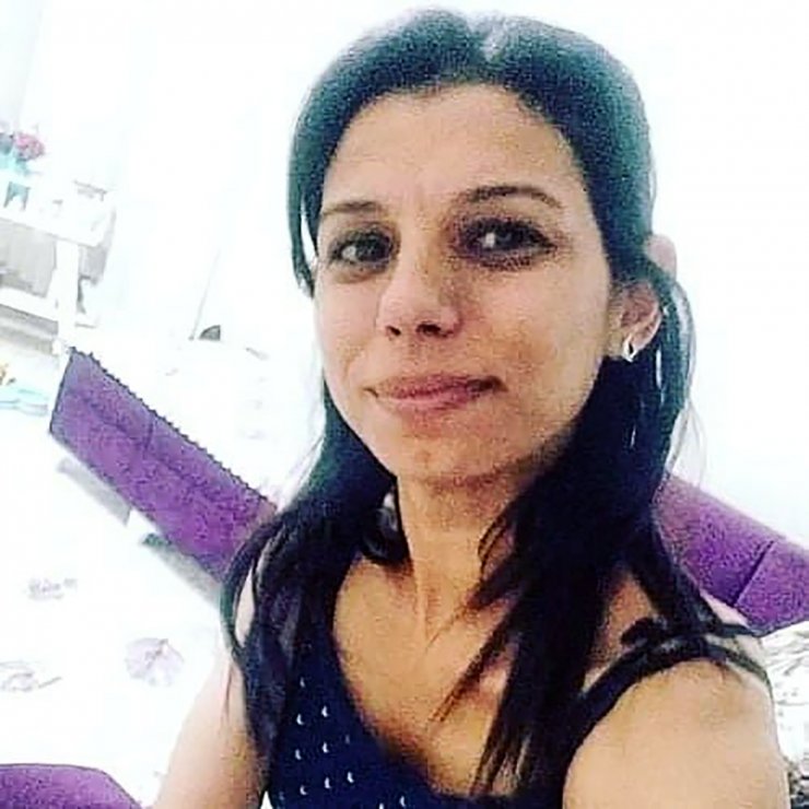 Eski eşinin öldürdüğü Şermin'in 2 kızına anneanneleri sahip çıktı