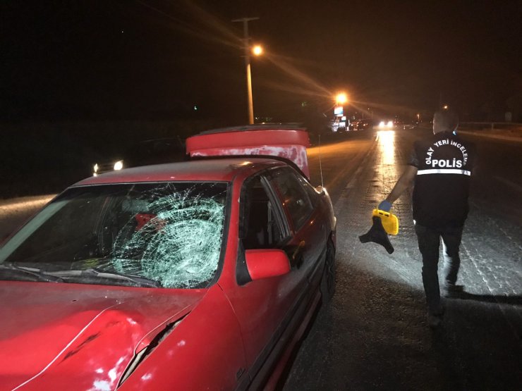 Konya'da yolun karşısına geçmek isterken canından oldu