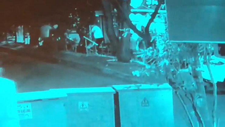 Silahlı saldırının güvenlik kamerası görüntüleri ortaya çıktı