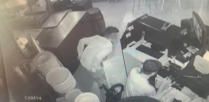 4 ayrı iş yerini 8 bin TL zarara uğrattılar