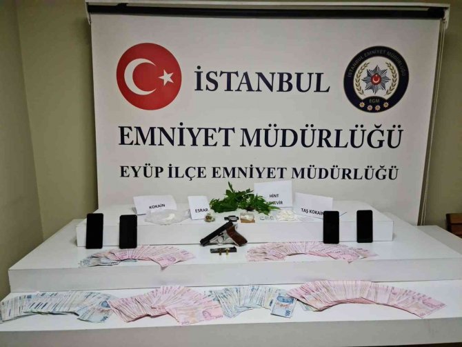 Eyüpsultan’da uyuşturucu operasyonu; 4 gözaltı