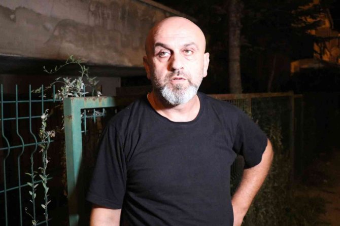 Moto kuryeleri uyaran ağabey ve kardeşi bıçaklandı