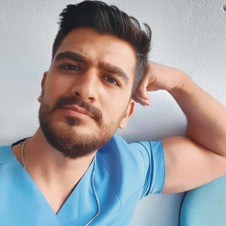 Akıntıya kapılan arkadaşını kurtarmak isterken boğuldu