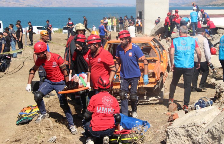 Elazığ’da 6 ilden personelin katılımıyla deprem tatbikatı yapıldı