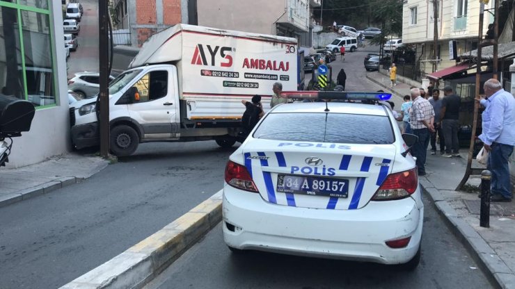 Kamyonetin çarptığı kadının ayak parmakları koptu