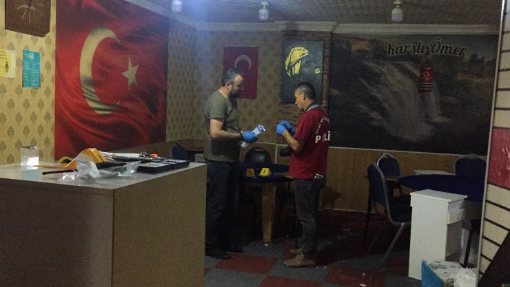 Kıraathanedeki kavgada 2 kardeş tabancayla vuruldu