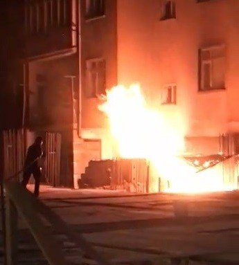 Korkutan odunluk yangını