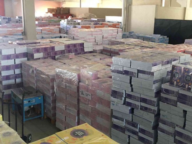 Öğrencilere 1 milyon 678 bin ücretsiz ders kitabı