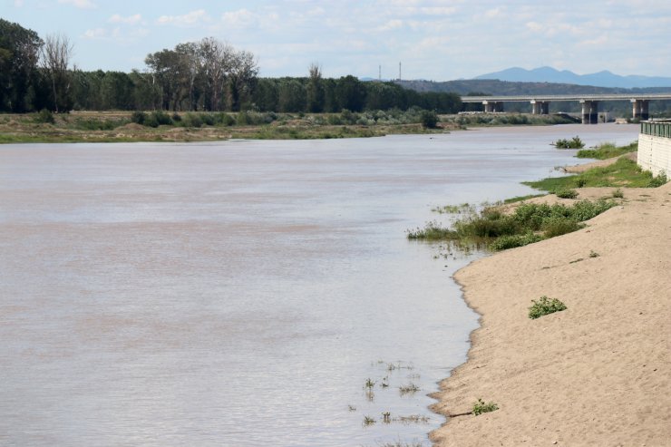 Son yağışlarla Meriç Nehri'nin debisi 2 kattan fazla arttı