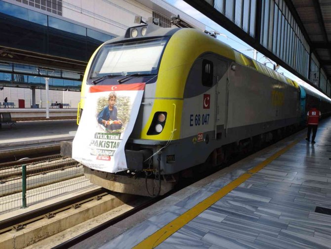 ‘İyilik Treni’ üçüncü kez Pakistan yolunda