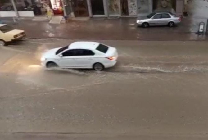 Konya'da yağış etkili oldu! Son 24 saatte metrekareye 23,3 kilogram yağış düştü