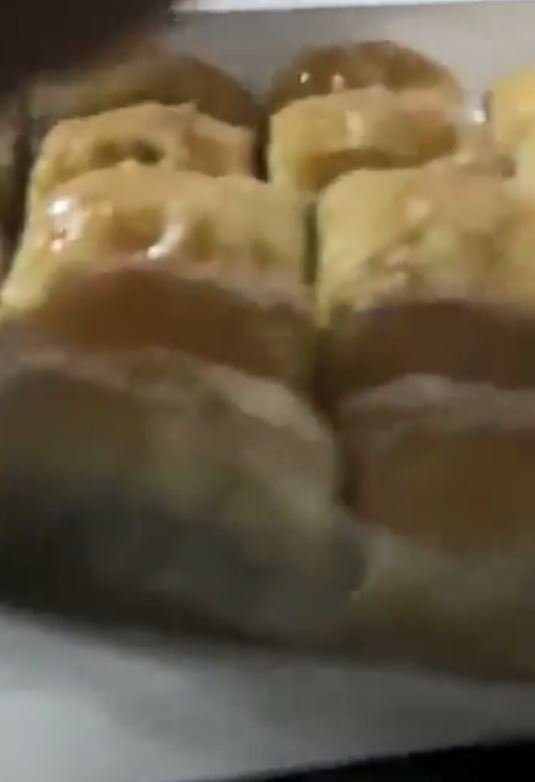 Baklava paketinden uyuşturucu çıktı