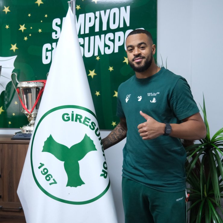 Brandley Kuwas, Giresunspor’da