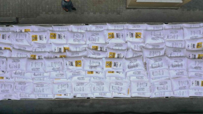 Konya'dan Pakistan'a yardım tırı