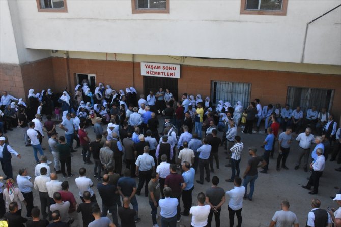 Şırnak'ta düştüğü gölette cesedi bulunan kamyon sürücüsü defnedildi