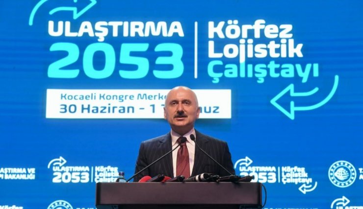 Bakan Karaismailoğlu: 8 ayda limanlarda 365,1 ton yük elleçlendi