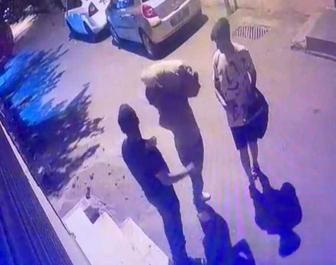 Çimentosu çalınan usta ’Sorma ne haldeyim’ şarkısıyla hırsızlara sitem etti