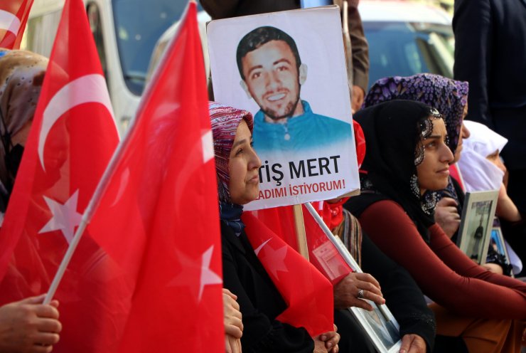 Evlat nöbetindeki anne: En çok istediğim şey, oğlumun asker elbisesi giymesiydi