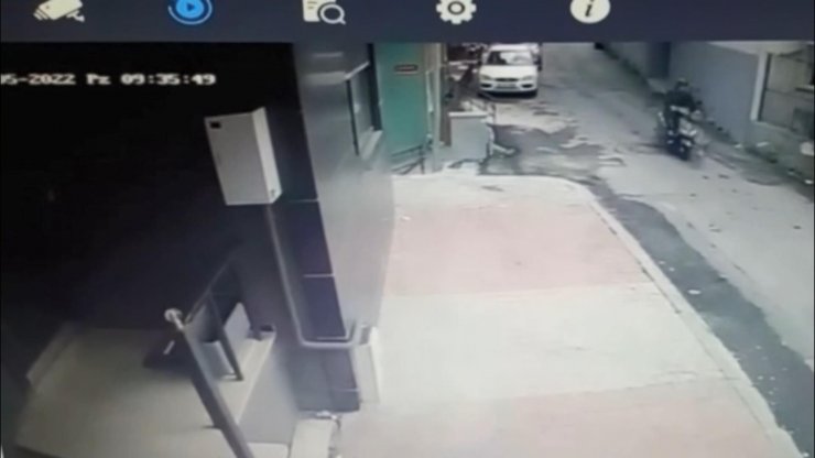 Kuyumcu kuryesine silahlı gasp girişimi